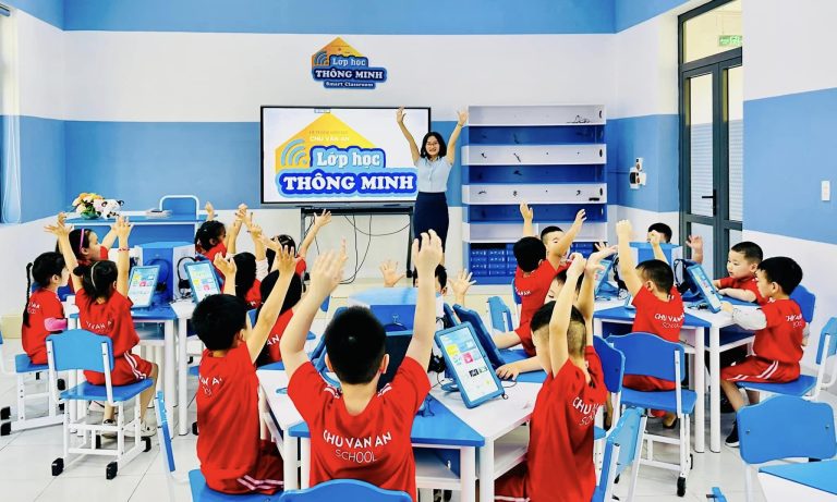 CLB hành trang cho bé chuẩn bị vào lớp 1 trường Chu Văn An làm quen với lớp học thông minh Nexta